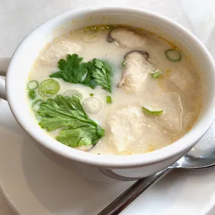 Tom kha kai soup