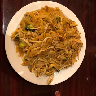 Pad Kee Mow with Chicken, Added Roasted Garlic