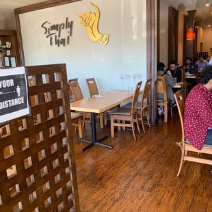 Lunch hour on weekdays is packed