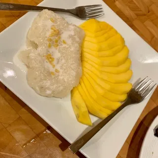 Sweet Sticky Rice With Mango