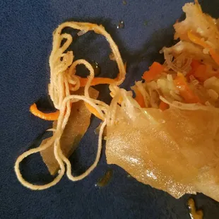Rope in the pad thai