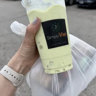 Avacado smoothie with crystal boba