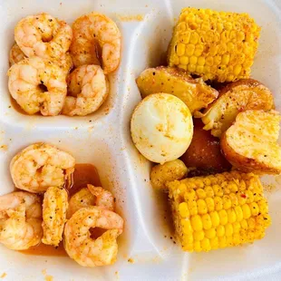 shrimp, corn and potatoes