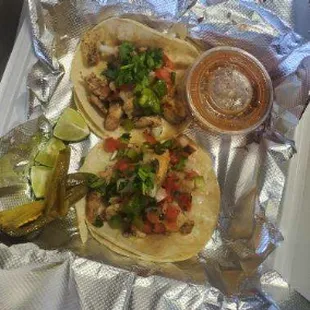 Pollo (chicken) tacos