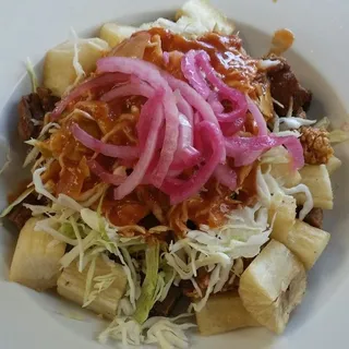 Yuca con Chicharron