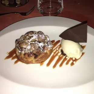 Apple &apos;pie&apos; dessert. This looks great but was just ok. A bit too sweet, not enough apple.