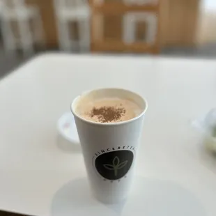 Hot Thai Cream Latte (rating: 3.5/5)