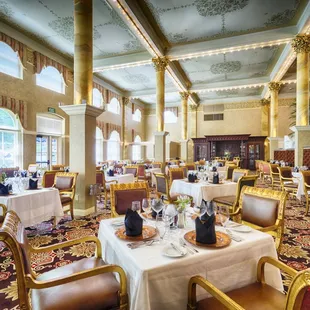 Fine dining at the West Baden Springs Hotel.