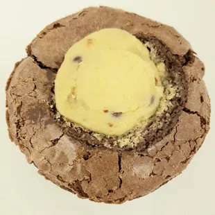 Brookie - Brownie filled with cookie dough