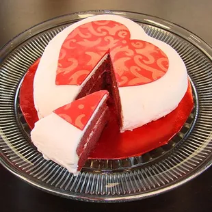 Red Velvet Sweetheart Cake, classic design.