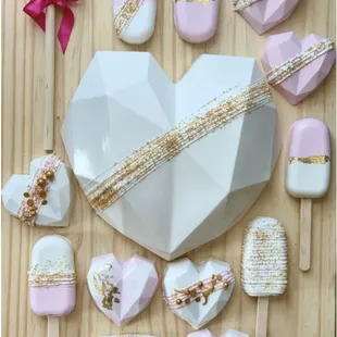 Smash Cakes, Cake Hearts and Cakesicles