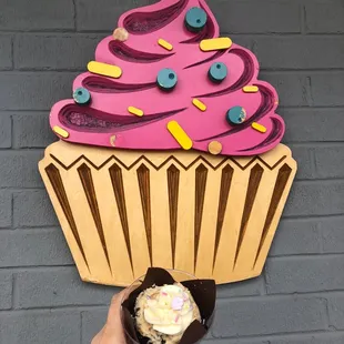 Cute cupcake display