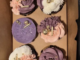 Suzann’s Sweet Nothin’s & More