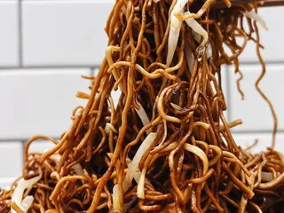 S Wan Cafe 洋紫荆