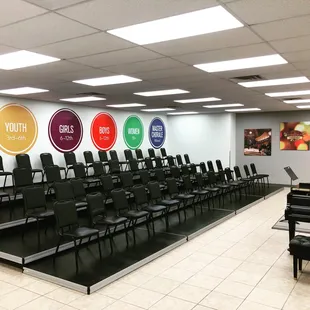 Large group rehearsal space and lesson room (84th &amp; Park Dr.)