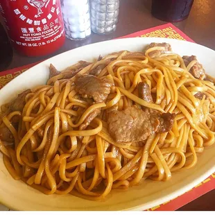 Beef Lo Mein no veggies :) Sooooooo good!   Follow my IG: SanAntonioMunchies
