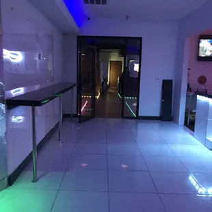 Door to the new Yasijang restaurant connected next door! My new favorite Korean restaurant in the area! Open til 2am!