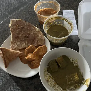 Samosas, Garlic Naan, Palak Paneer, Chicken Curry