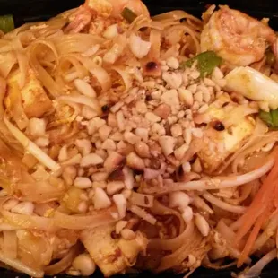 Shrimp Pad Thai. Average, 3 stars.