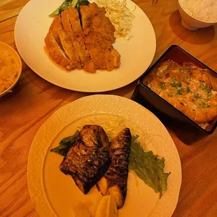 Katsudon. Saba.  Tonkatsu