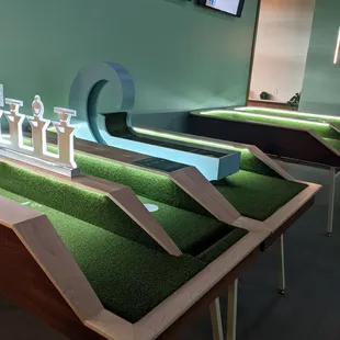 Table top golf