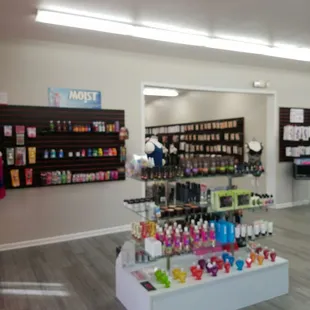 Over 2400 sq ft of desirables