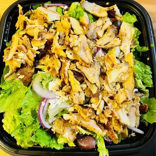 Mediterranean Salad with Chicken Shawarma