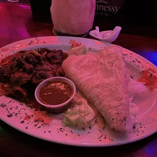 Sip N Chat Cocktail Lounge