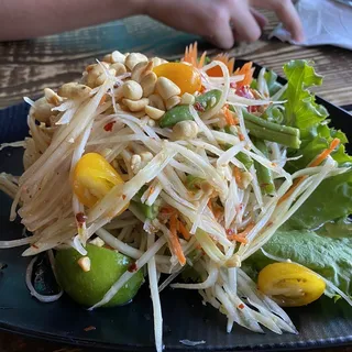 Som Tom Salad