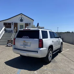Sip Shuttle Wine Tour