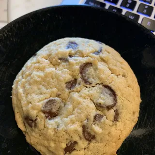 Chocolate Chip Cookie