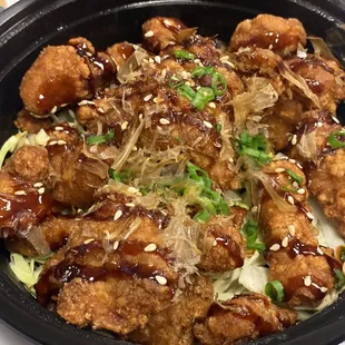 food, chicken wings and fried chicken