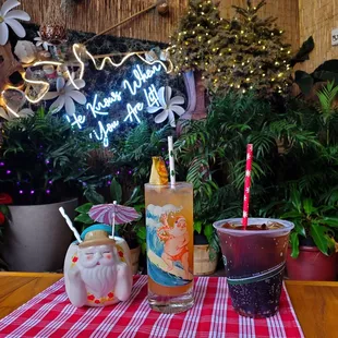 Yule Tide, Jingle Bird, Cola