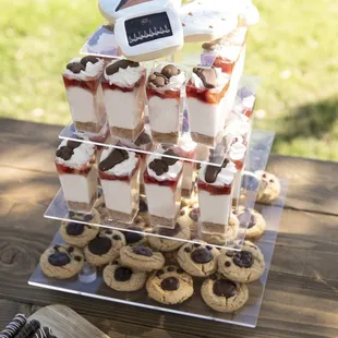 Desserts to match "We Can Bearly Wait" baby shower