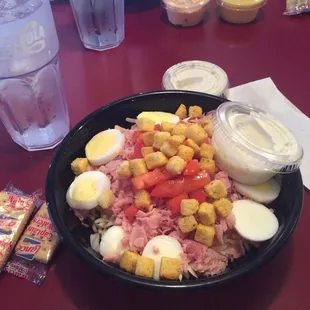 This is the small chef salad! A crave-worthy concoction!