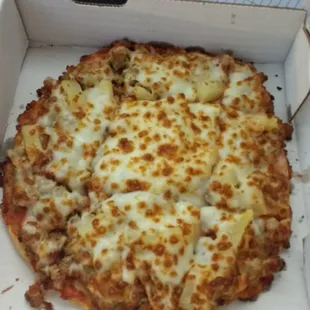 Pineapple and Italian Sausage pizza.