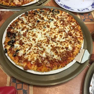 Half and half 12 in pizza