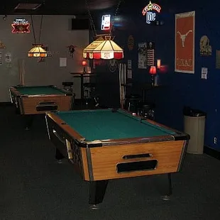Pool at Sir Winston's Pub