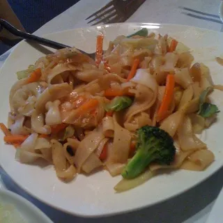 Pad Kee Mao Noodle