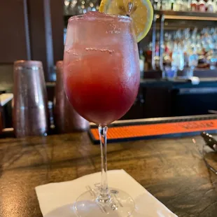 Jackie-O Belvedere vodka, Prosecco, cassis, strawberry, citrus
