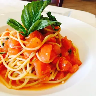 Spaghetti Pomodoro e Basilico