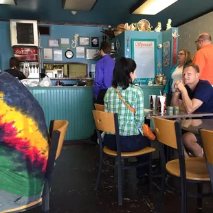 See the local and travelers lining up.