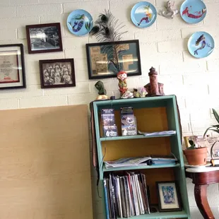 the shelves on that thing were so dusty