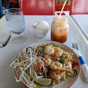Shrimp Pad Thai, Thai iced tea.