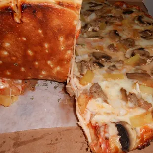 Crust Perfect.. Great Mushroom, onion, Pineapple, extra cheese , sausage Pizza!