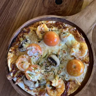 Tom Yum Pizza