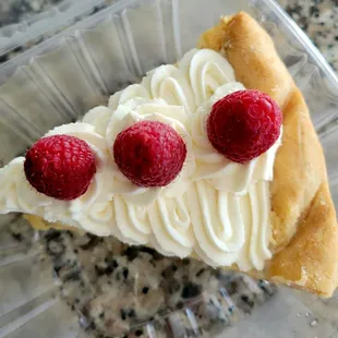 This is called Lemon Icebox. Similar to keylime pie, different crust.