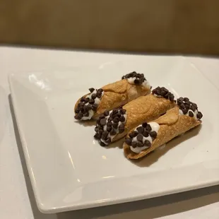 Cannoli (Chocolate)