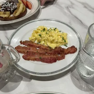 2 Eggs with Bacon