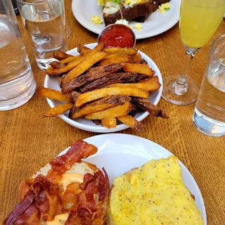 Sisters Egg Sandwich